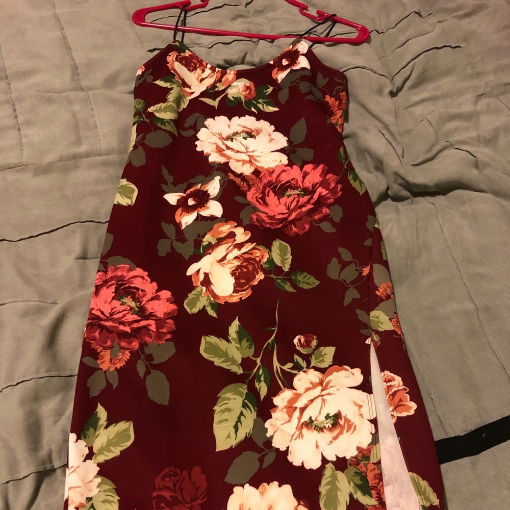 Floral stretchy summer dress